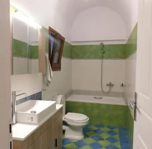 Demi's House アパート *